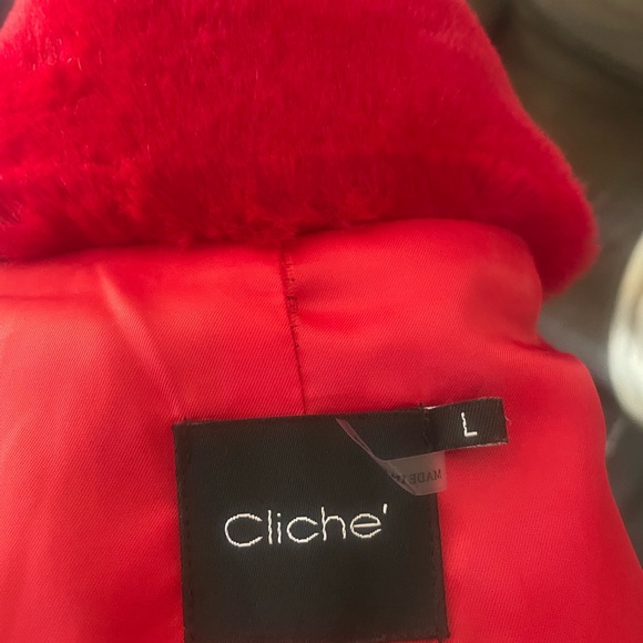 Fluffy red coat - Picture 5 of 5